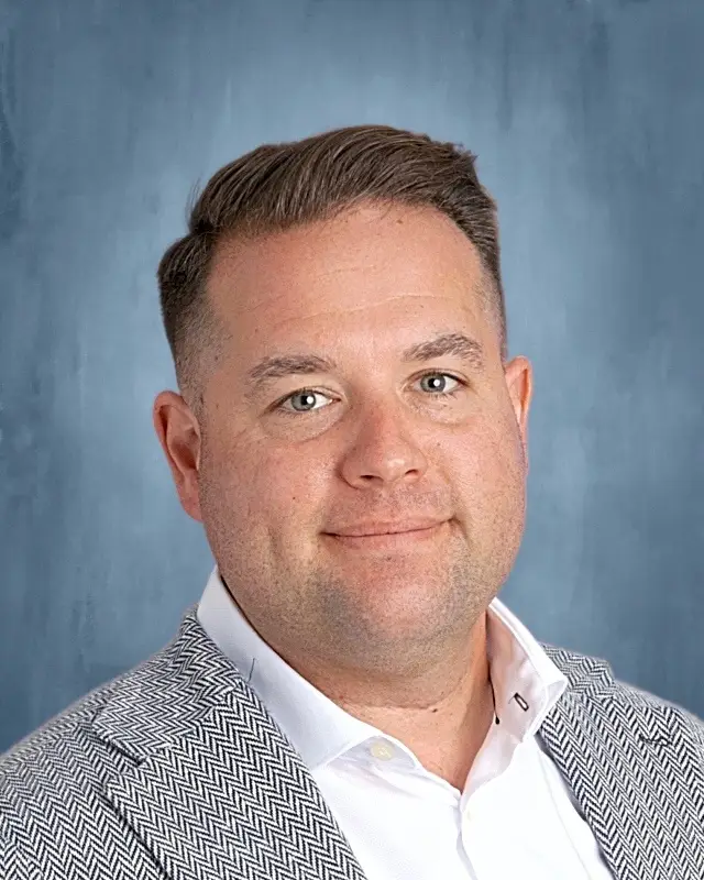Mr. Robert Salette